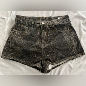 Women's Leopard Print Denim Shorts - Black/Brown
